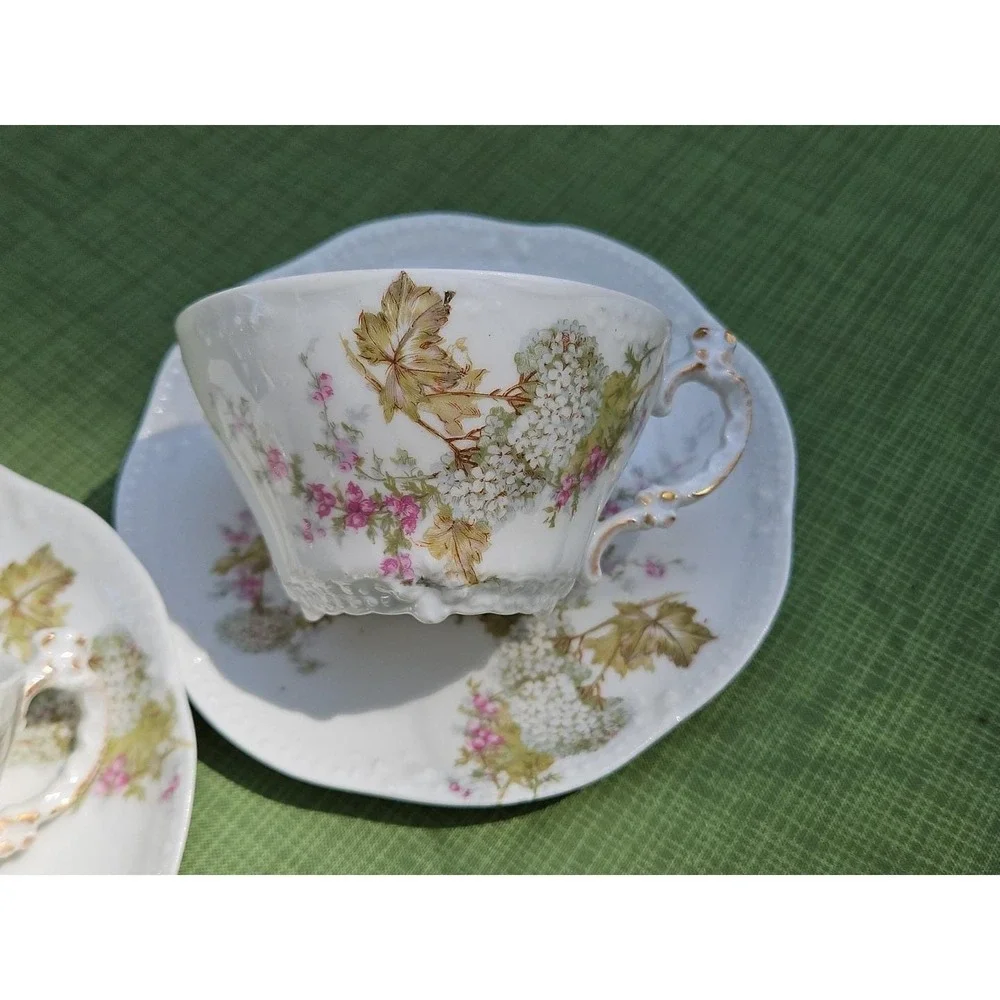 2 Tressemanes & Vogt T&V Limoges Teacup Saucer Scalloped Hydrangeas‎ Century VTG